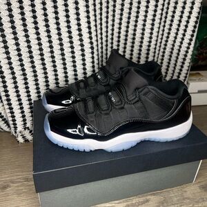 Air Jordan 11 Retro Low GS ‘Space Jam’